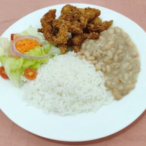 Isca de Frango Empanado-Arroz-Feijão-Salada-Casa Do Sabor Caseiro